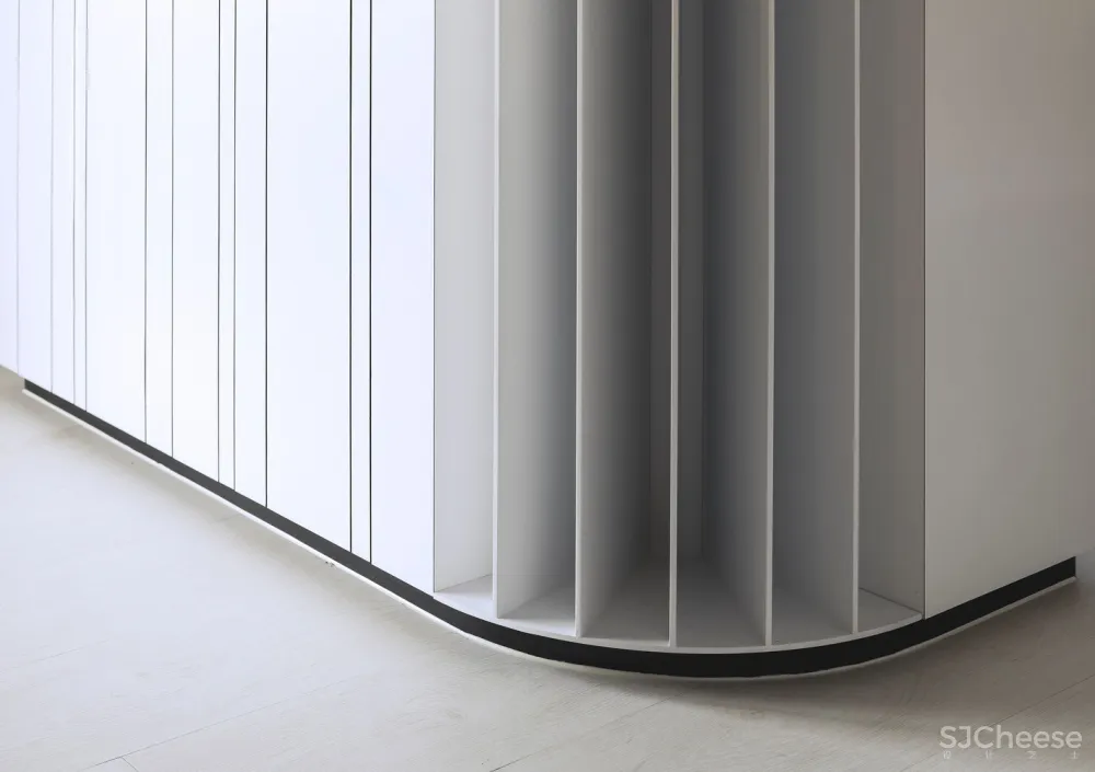 Modern Color / Studio In2