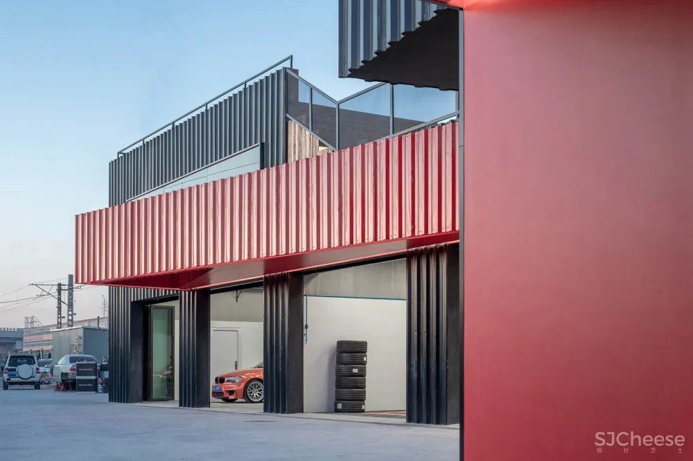 新作 | 上建下筑工作室:北京 The Pit House汽车俱乐部