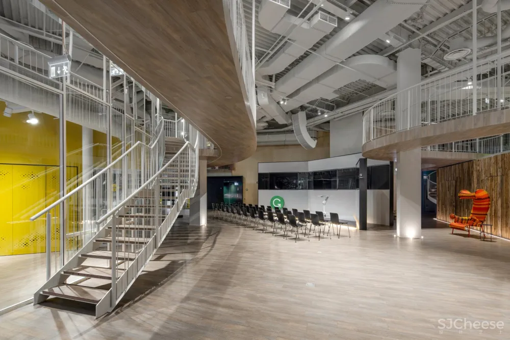 Grammarly Office / balbek bureau