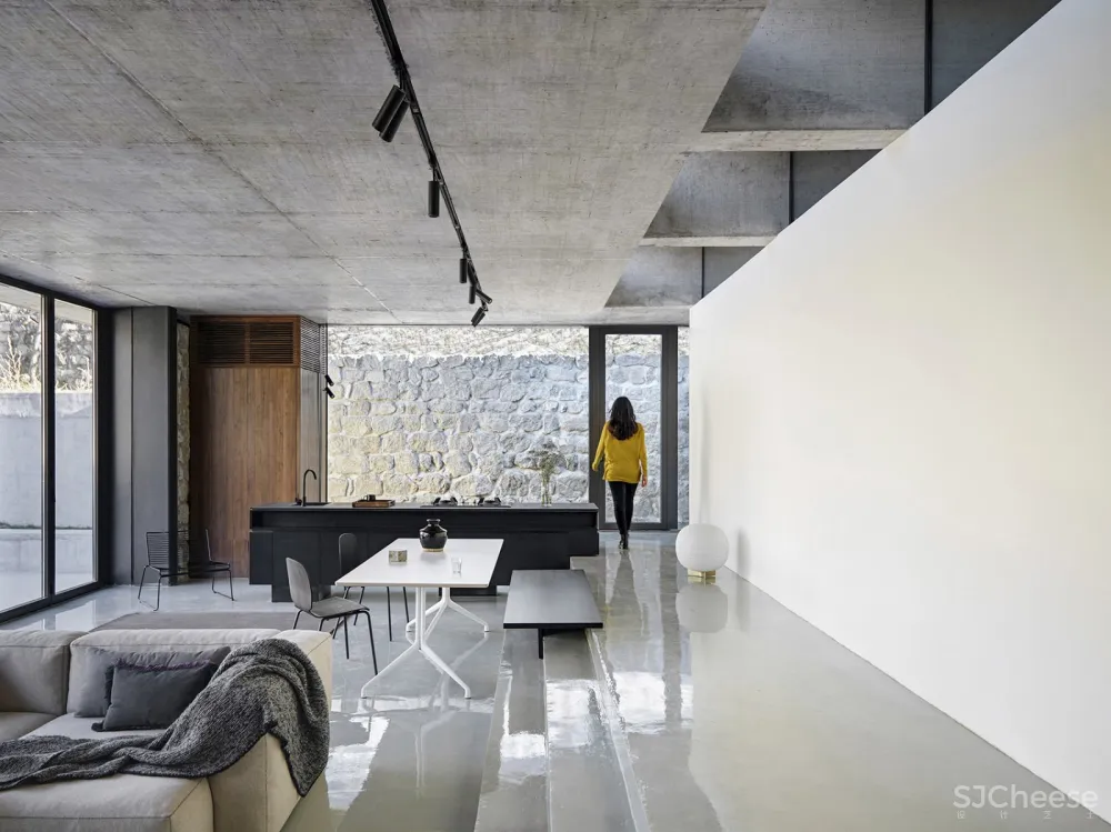 最新 | 木答答木建筑事务所:北京长城下的住宅