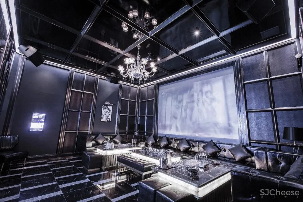 最新 | 新冶组：无锡M-KING KTV概念店 全景式巨幕KTV体验打造“M”娱乐主义新体验