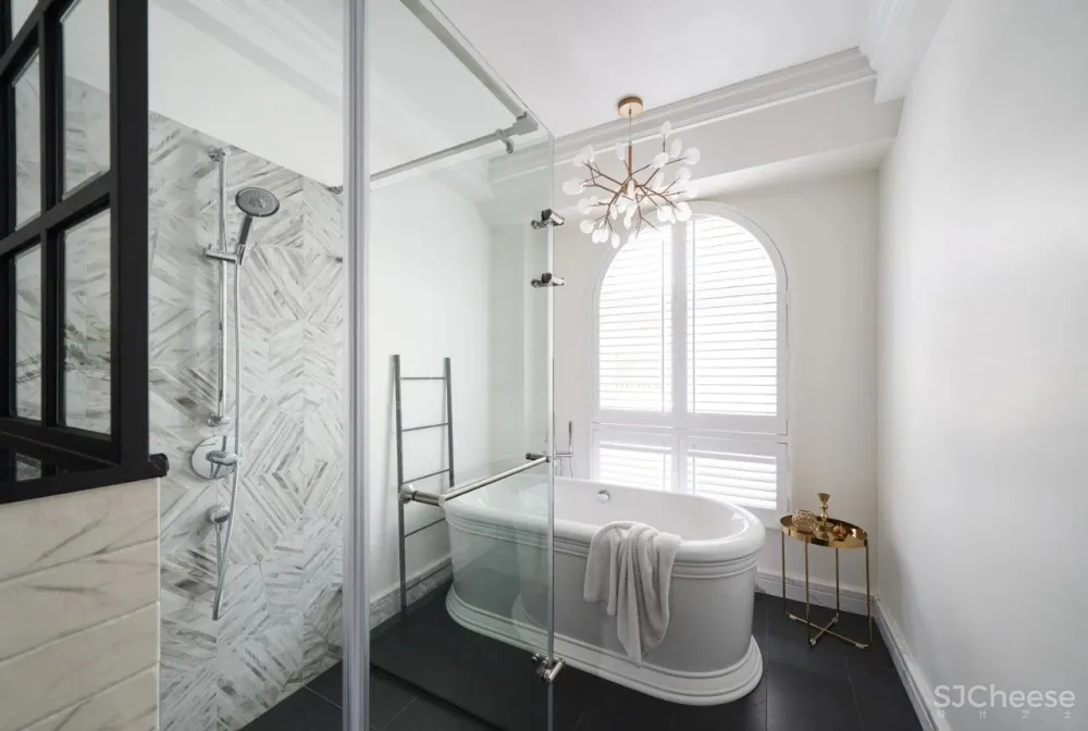 暗黑工业风，阁楼还能这样装？