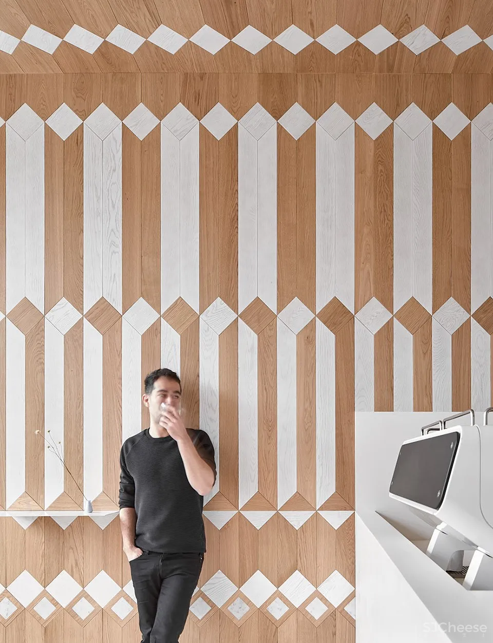 最新 | Batay-Csorba Architects：多伦多 Milky’s咖啡厅