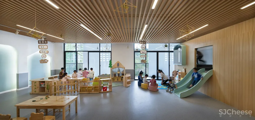 十堰A+自然幼儿园，湖北 / 迪卡幼儿园设计中心