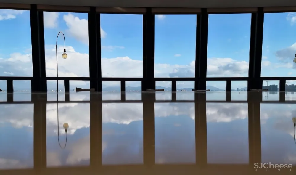 600m²天空之镜丨高空俯瞰城市边际