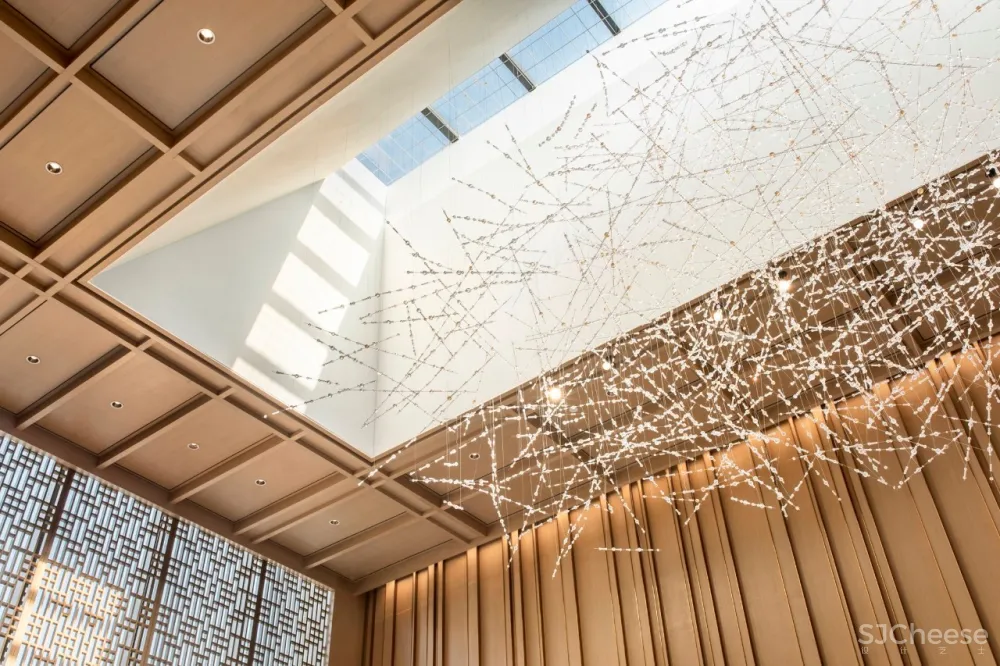 新作 | 矩阵 x 阳光城:低调极致的审美情趣