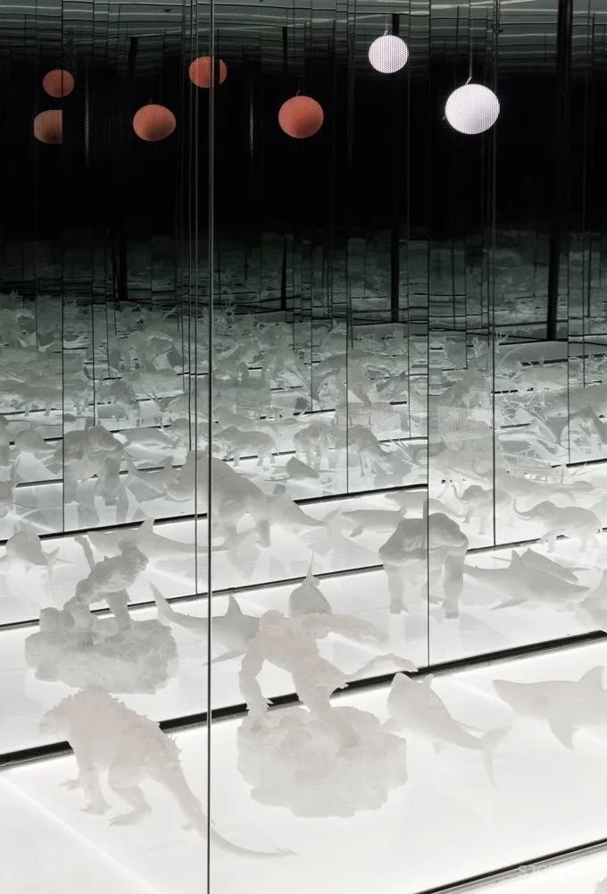 WGNB:昼夜共存的办公空间 Dexter Studios