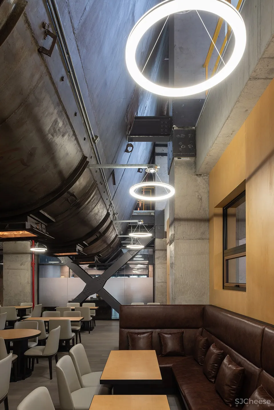 “仓阁”- 首钢工舍智选假日酒店,北京 / 中国建筑设计研究院有限公司