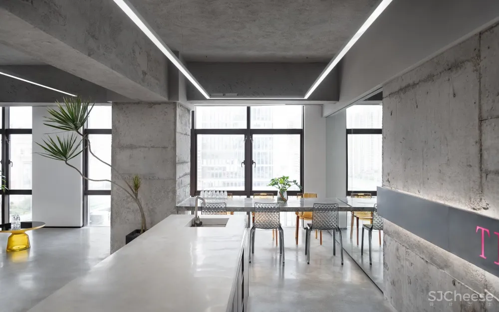 域见设计 YuDesign:TIME WAR糖果·现代工业风理发店设计