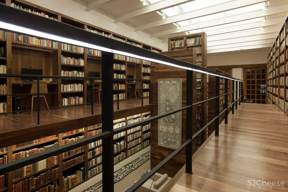 Carlos Monsiváis 个人图书馆 / JSª Arquitectura