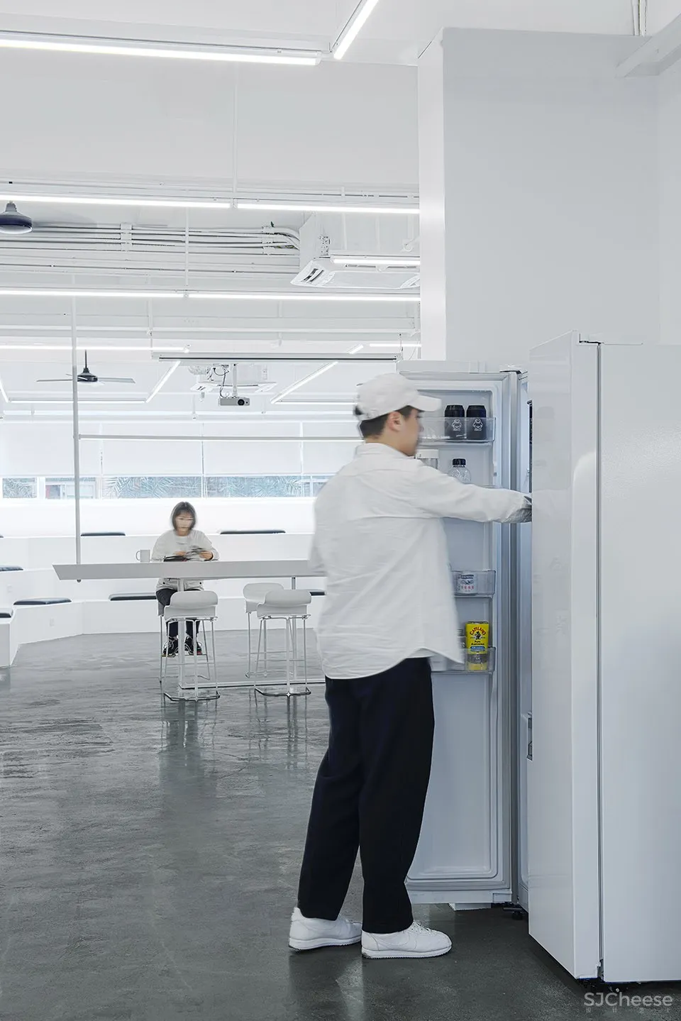 最新 | UDO装饰设计事务所：珠海 iFactory极白研发工坊 首