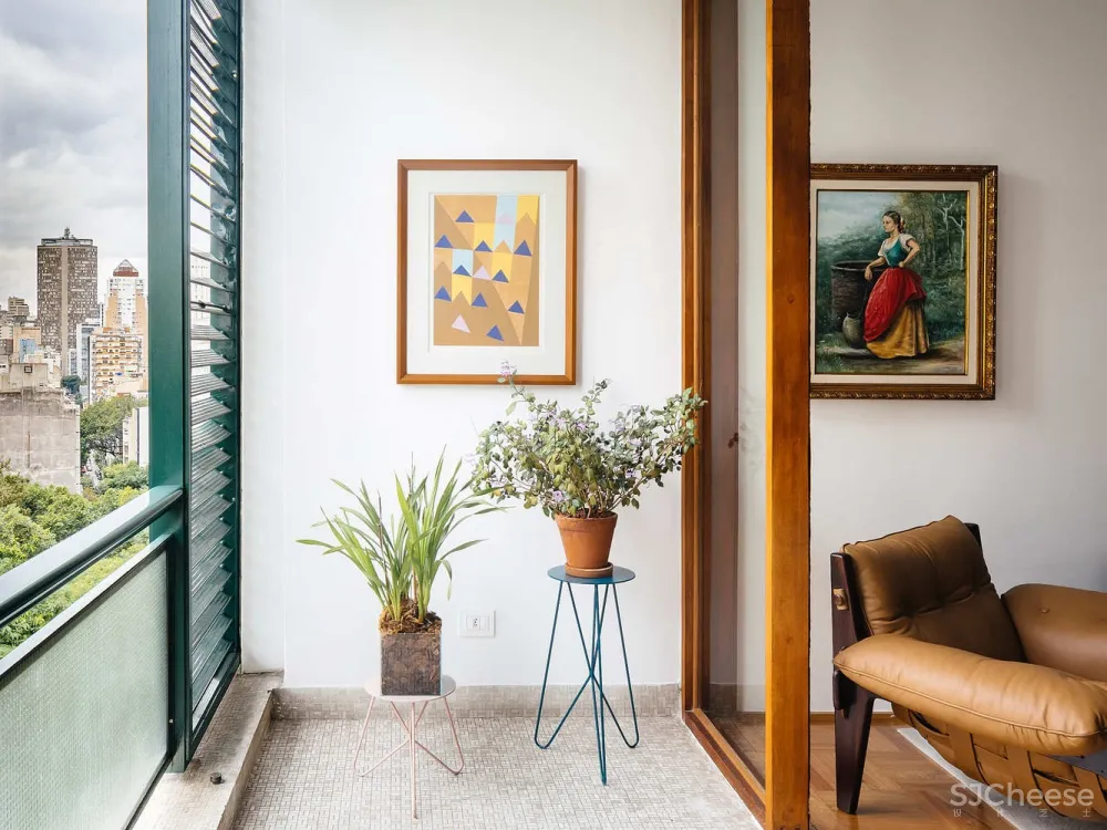 Lausanne Apartment / GOAA