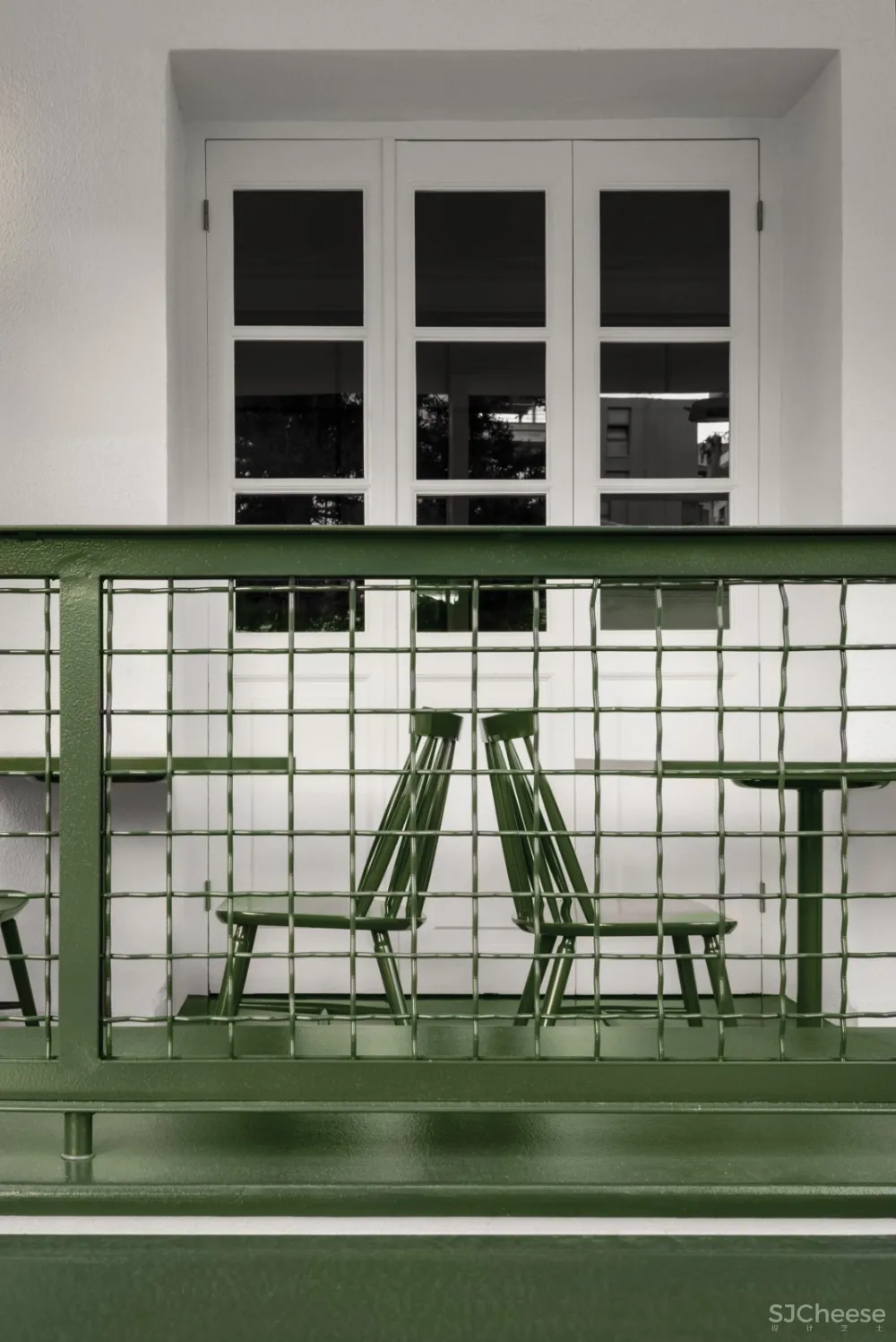 首发 | AK-A :雅典红绿撞色工业风 Atene餐厅