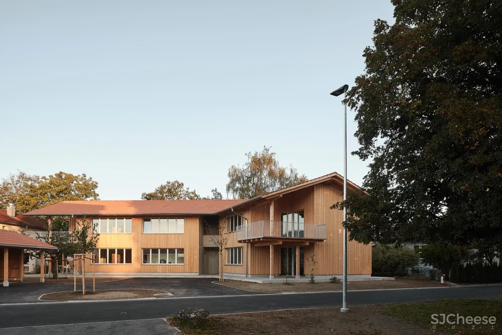 Deitingen公寓 / Luna productions