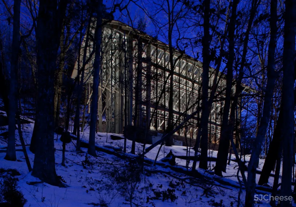 AD经典：荆棘冠教堂 / E. Fay Jones