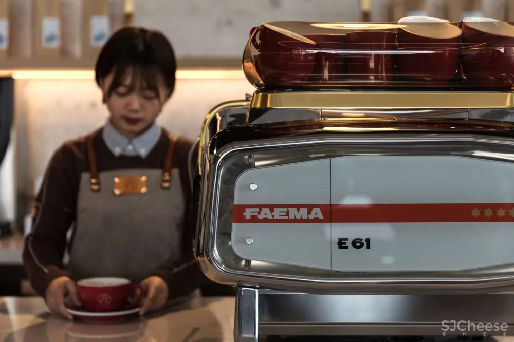 季意空间设计 新作首发 | AKA CAFÉ