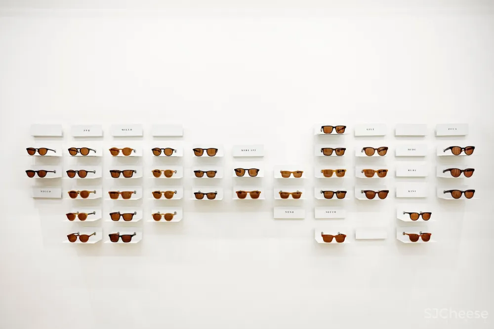 Tavares Duayer Arquitetura | 巴西与浮动画廊结合潮流眼镜店 Zerezes