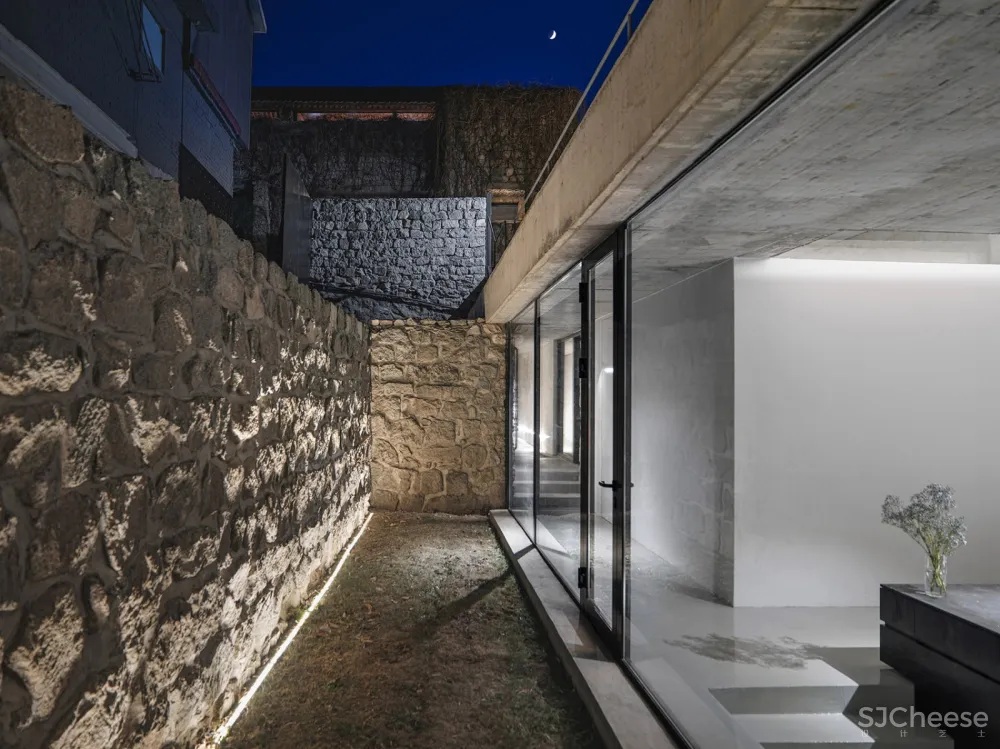 最新 | 木答答木建筑事务所:北京长城下的住宅