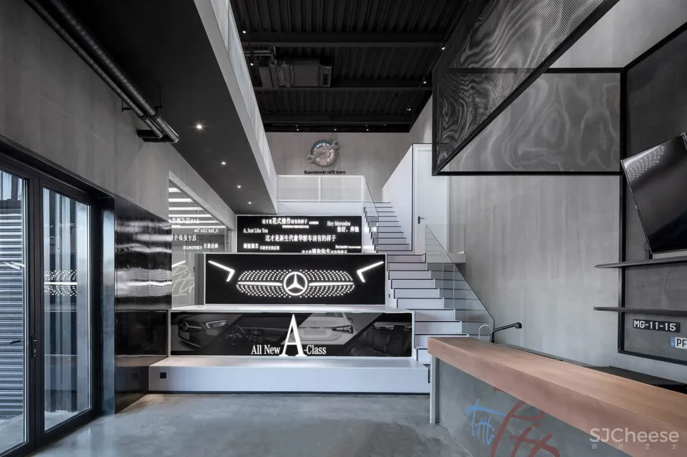 新作 | 上建下筑工作室:北京 The Pit House汽车俱乐部