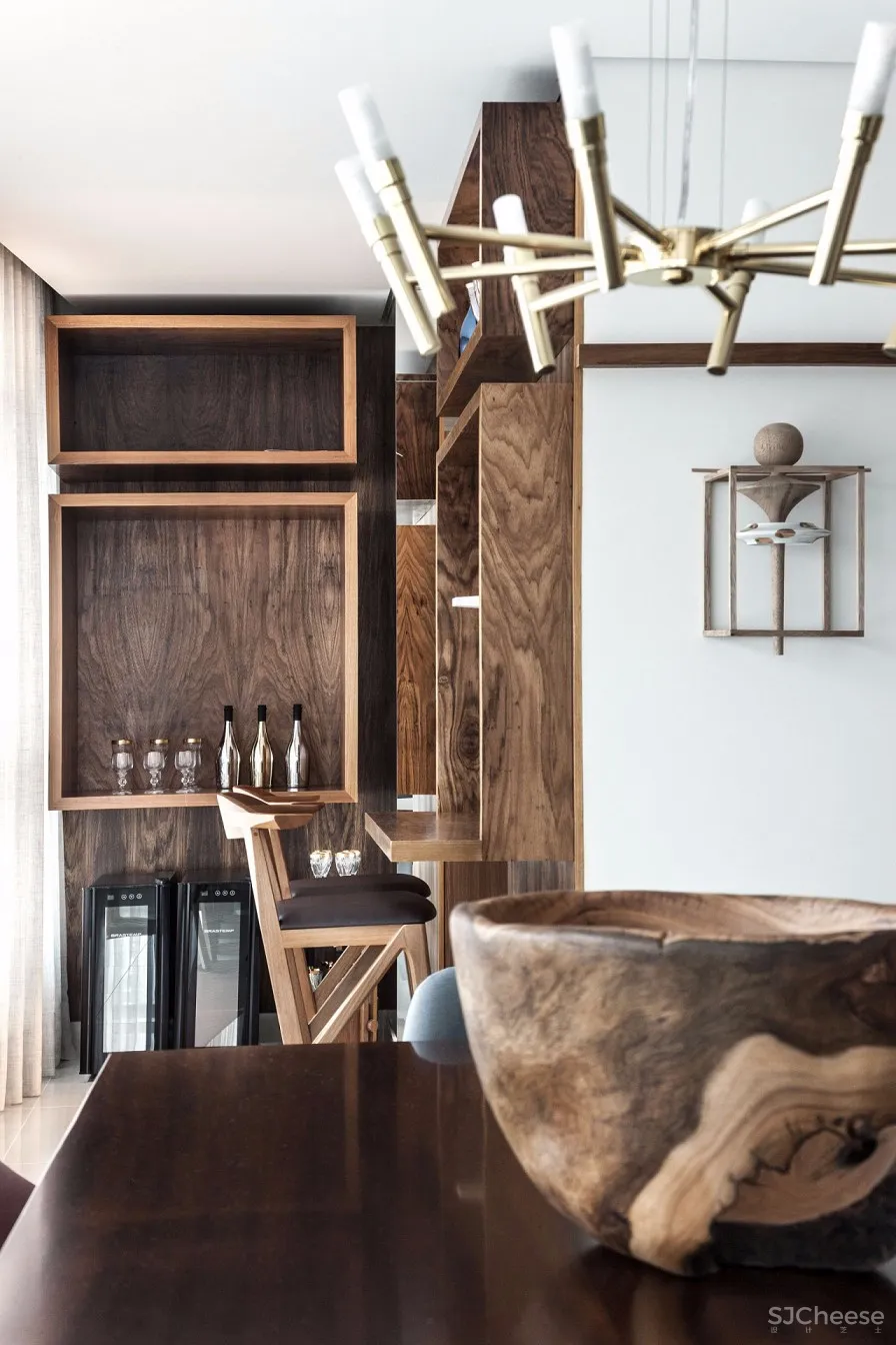 Leo Romano | 美学是通向幸福的道路