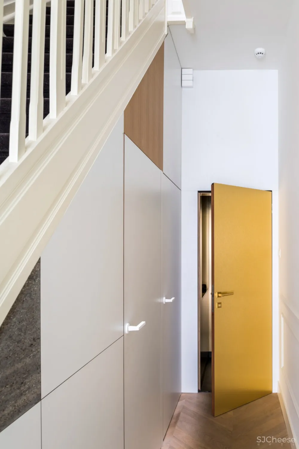 首发 | Van Staeyen 隐藏的存储功能：安特卫普别墅翻新 首