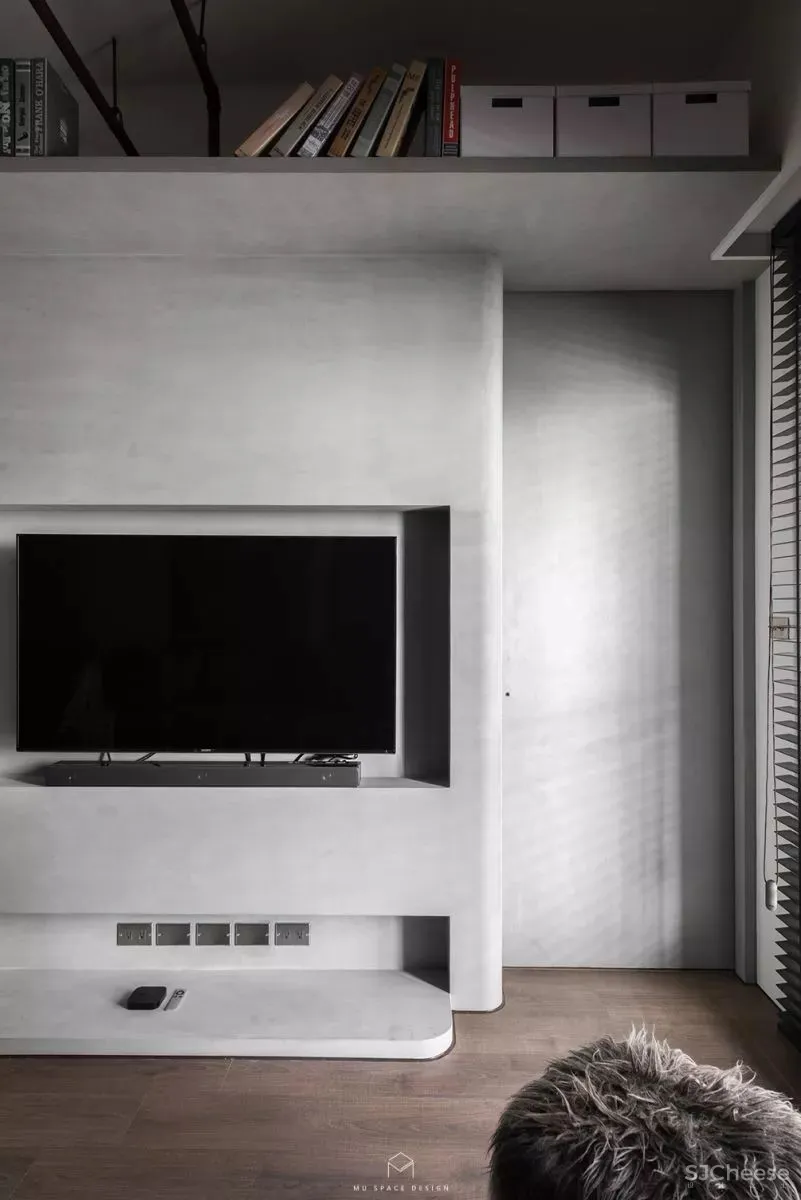 台中慕森设计 | 一半LOFT轻工业风，一半极简侘寂美学