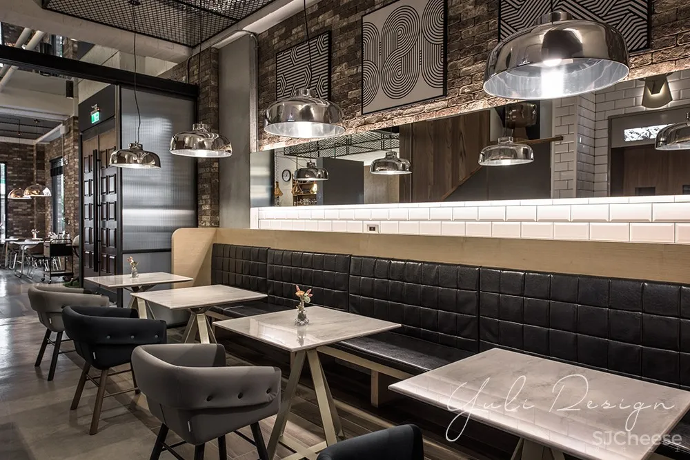 STABLE HOUSE 餐厅 由里室内设计