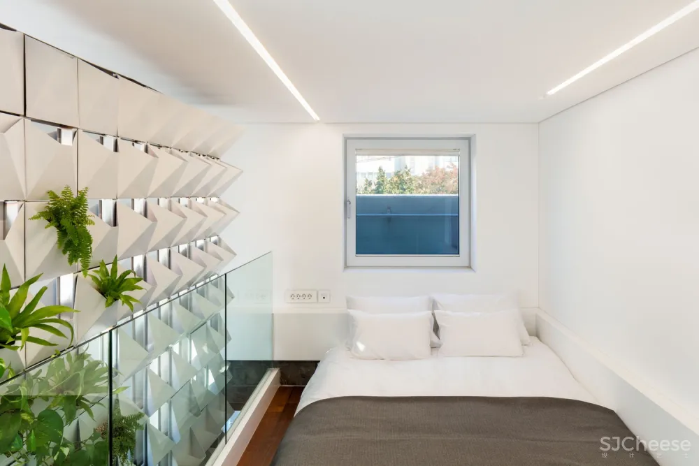 Loft Junghwa Dong / arcave