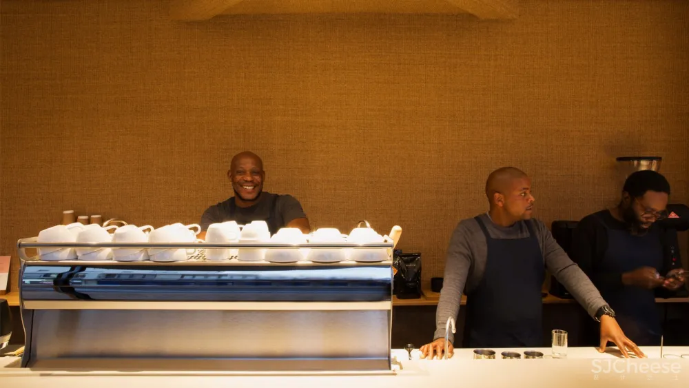 首发 | Master Studio：保持温暖的极简主义咖啡吧 首