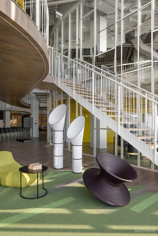 Grammarly Office / balbek bureau