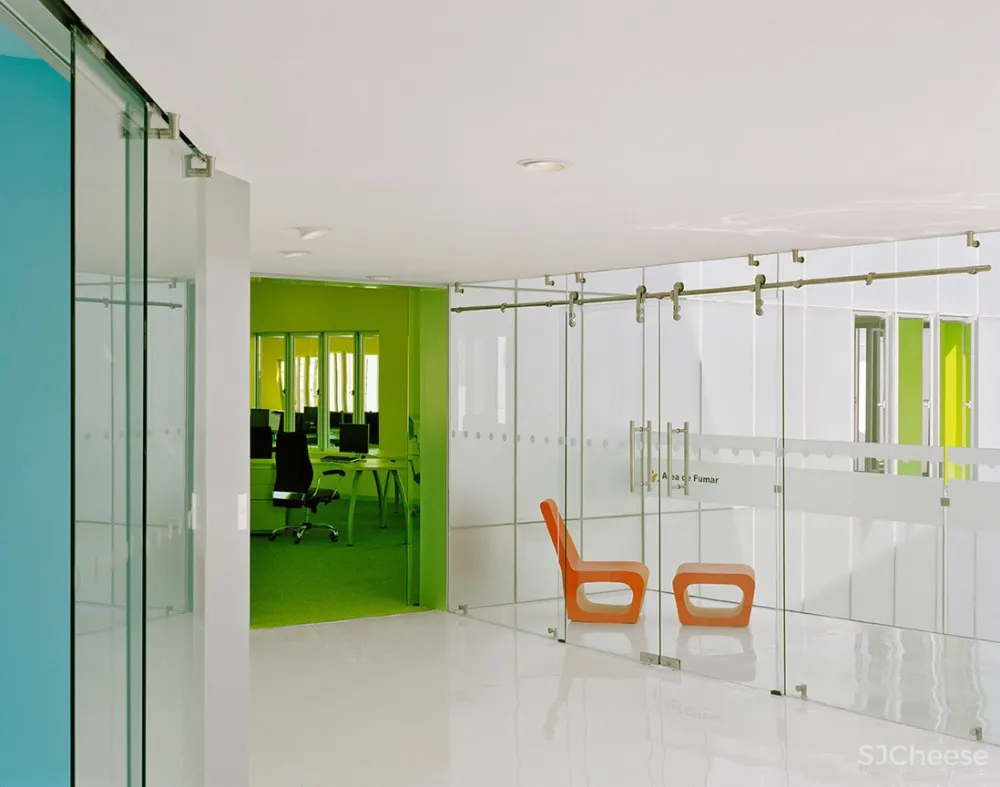 墨西哥雀巢集团创新实验室／Rojkind Arquitectos