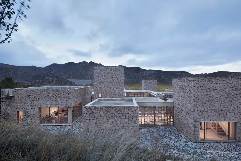 红石山房 / 百子甲壹