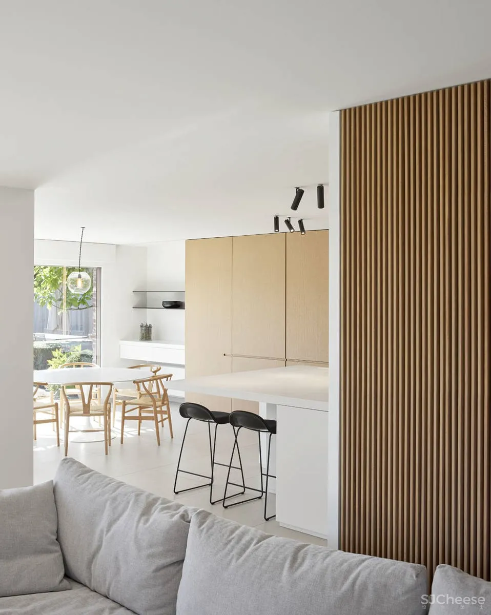 首发 | minus:比利时极简Roeselare住宅 首