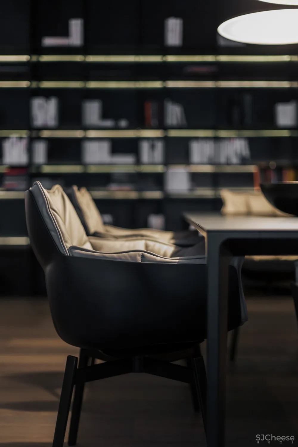 高级黑公寓设计，极简至奢的浪漫 首