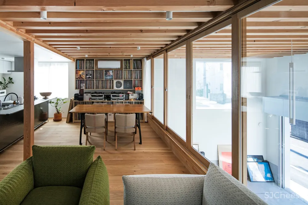 车库大厅住宅/塚越宮下建筑事务所+Keitarchi