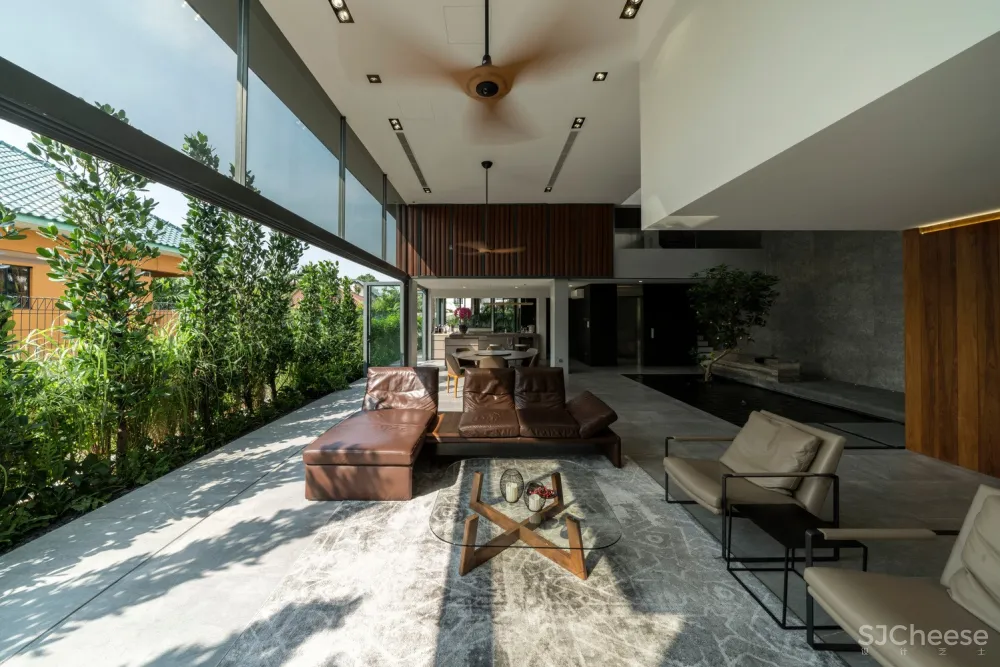 Clifton 山谷别墅 / FreightArchitects