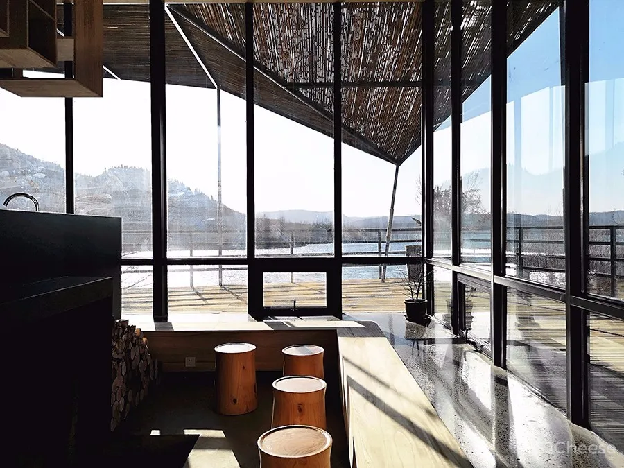 简单盒子里的诗意空间 | 鹿山桐舍