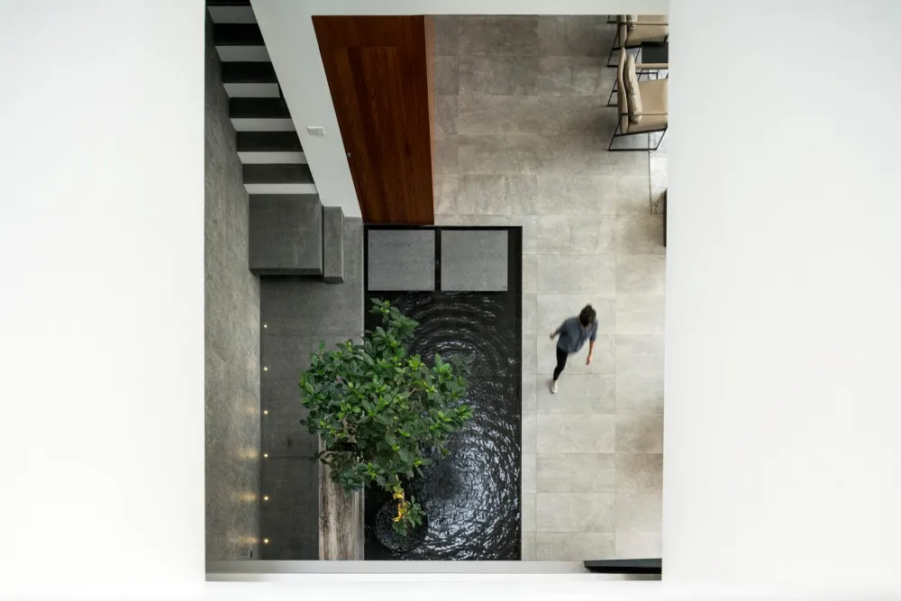 Clifton 山谷别墅 / FreightArchitects