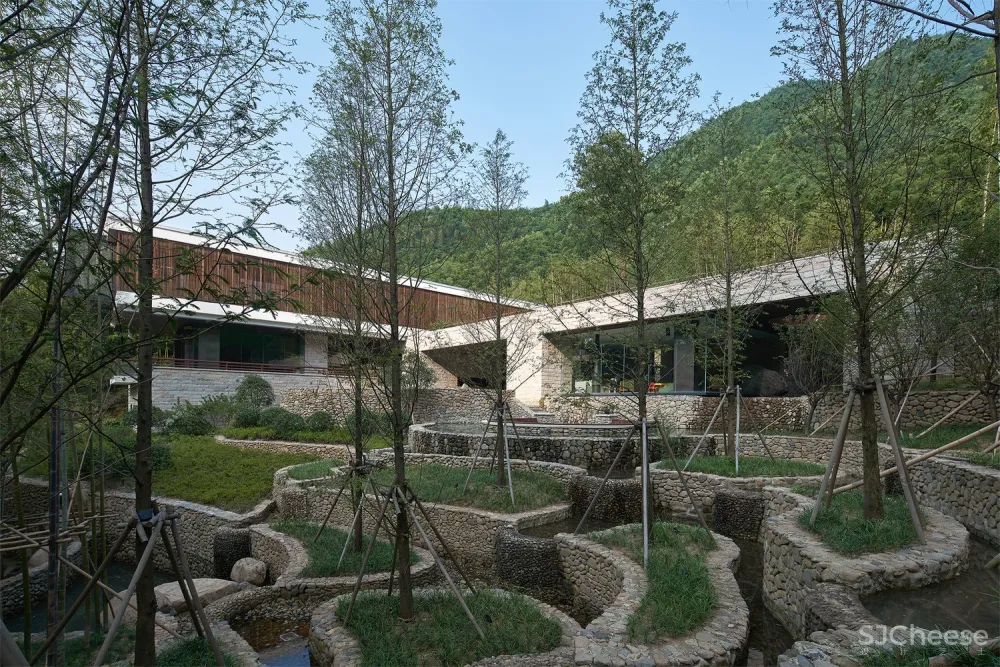 安吉尔庐度假酒店 / 中国美术学院风景建筑设计研究总院