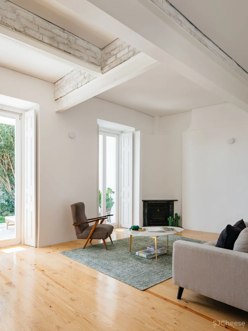 Filipe Foncesca Costa：里斯本拉帕公寓