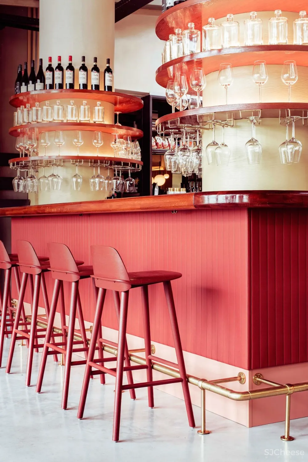 首发 | 34 south:荷兰20世纪30年代汽车内饰的时尚工艺餐厅