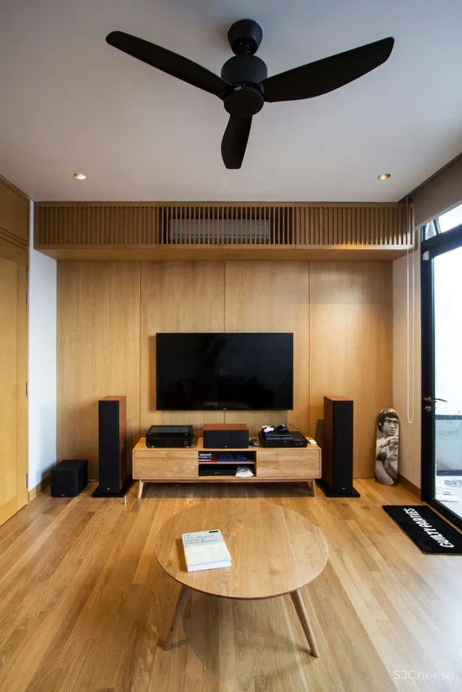 新加坡楔形屋顶混凝土住宅/AKDA Architects