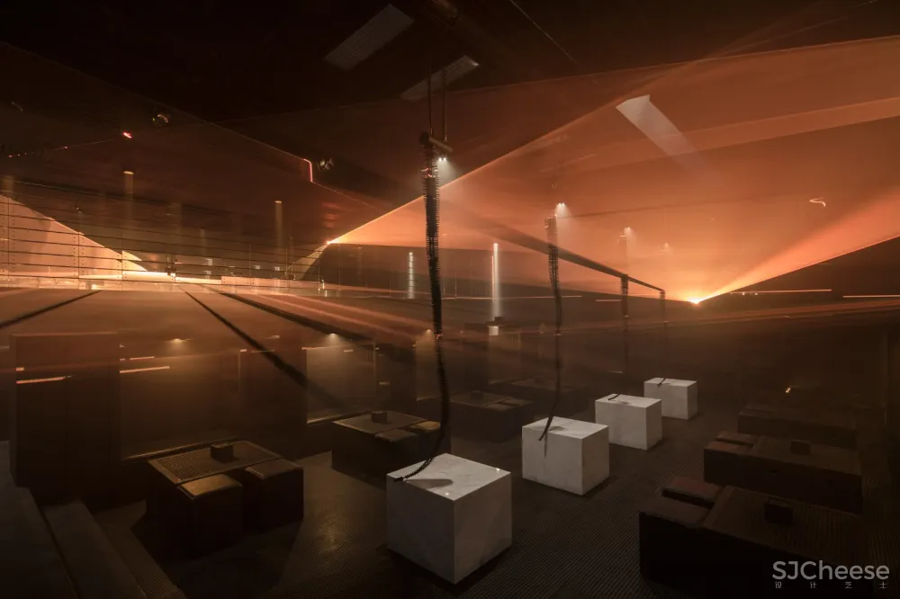 首发 | 更黑暗的升级：Bernard Khoury 翻新贝鲁特B018酒吧