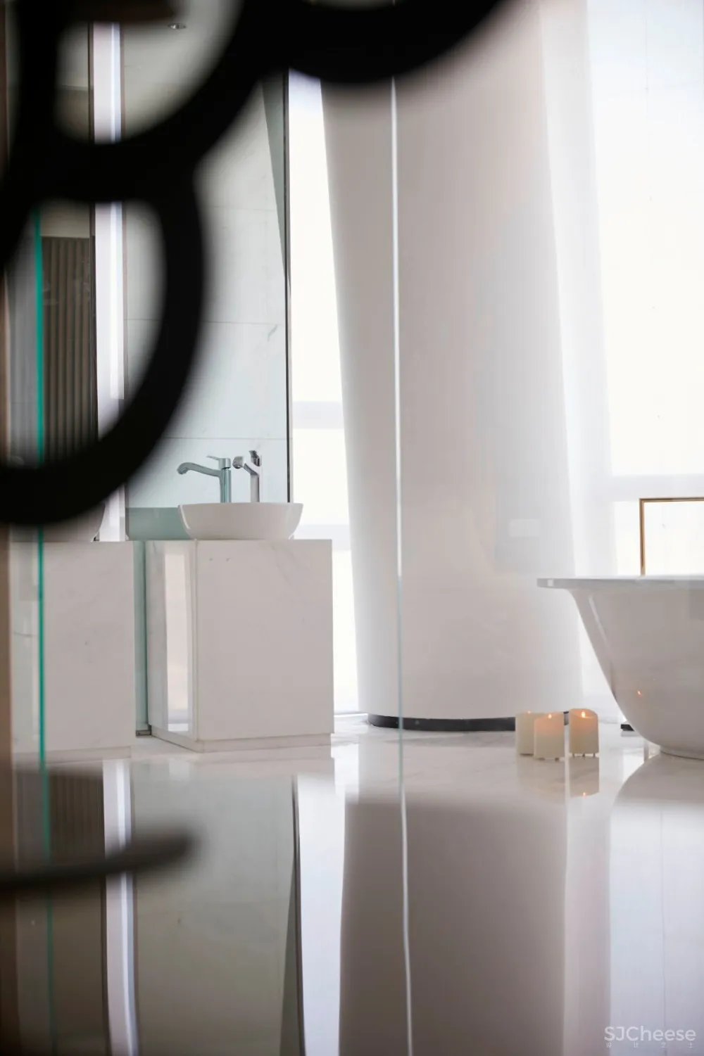 600m²天空之镜丨高空俯瞰城市边际