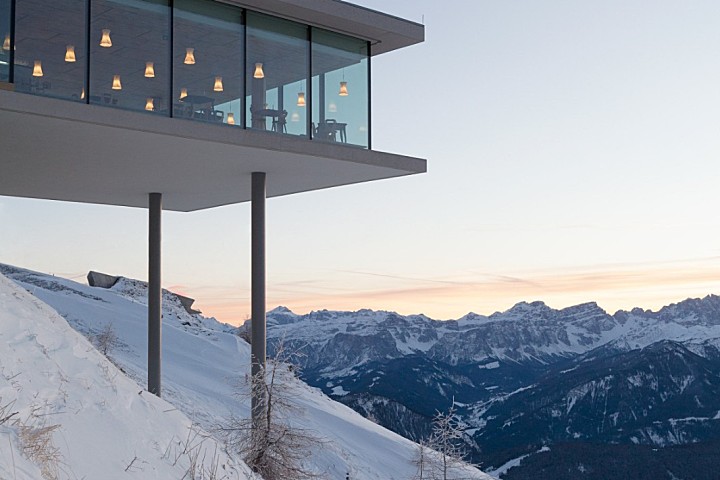 首发 | Mahlknecht：海拔2275米的意大利白云岩鲁曼山摄影博物馆