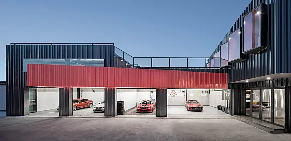 新作 | 上建下筑工作室:北京 The Pit House汽车俱乐部
