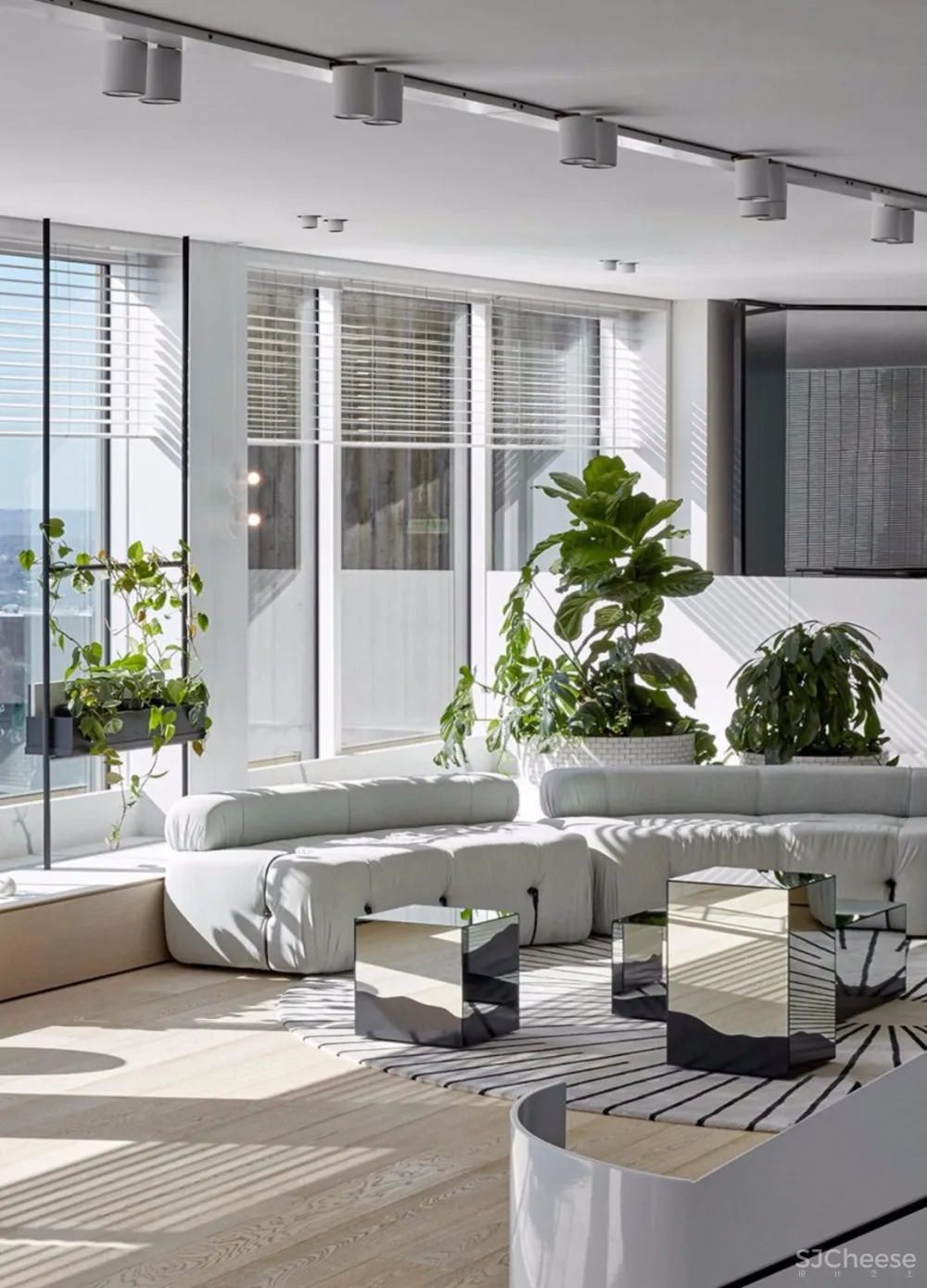 如此精致、优雅、知性的设计丨怎能不爱