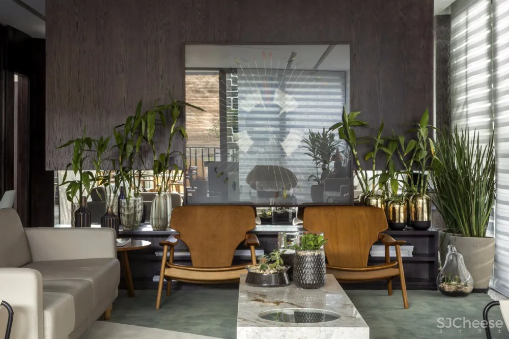 Leo Romano | 美学是通向幸福的道路