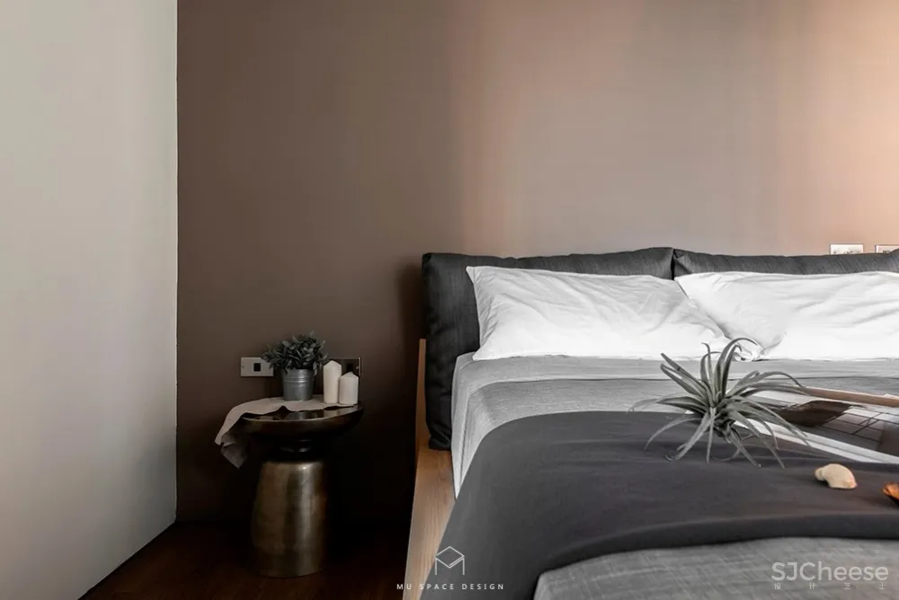 台中慕森设计 | 一半LOFT轻工业风，一半极简侘寂美学