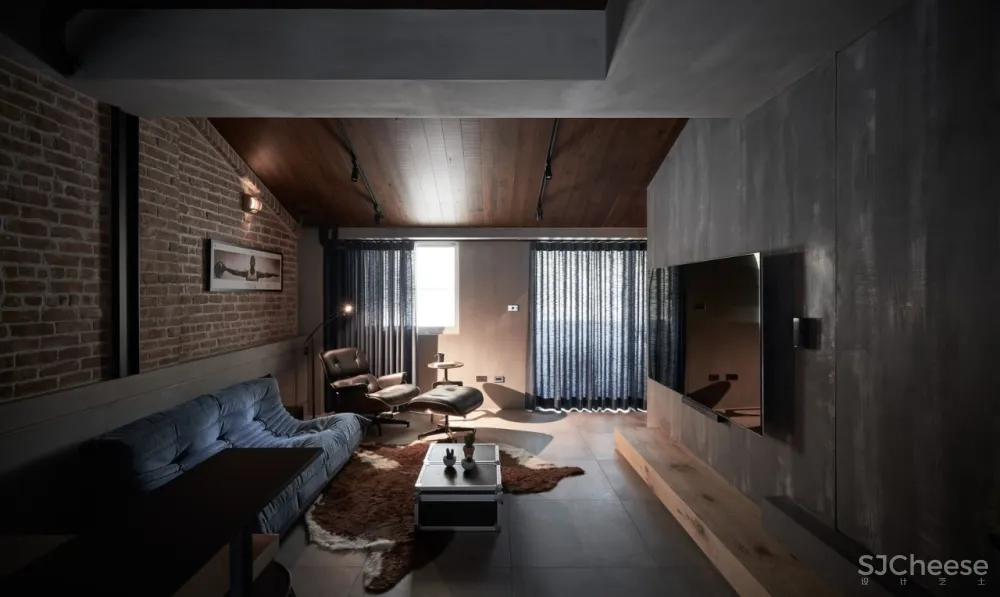 暗黑工业风，阁楼还能这样装？